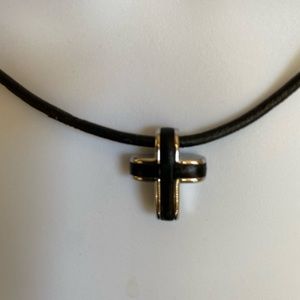 Fossil leather and silver metal cross necklace
